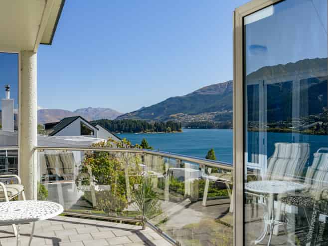 411 Peninsula Road, Kelvin Heights