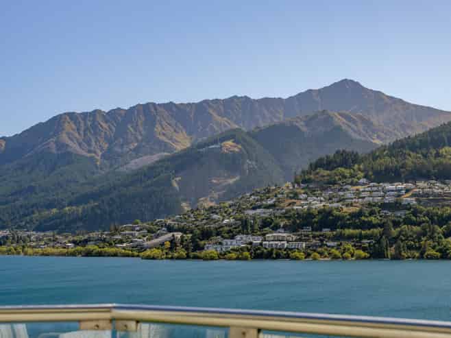 411 Peninsula Road, Kelvin Heights