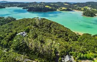  Kanuka Grove, Russell