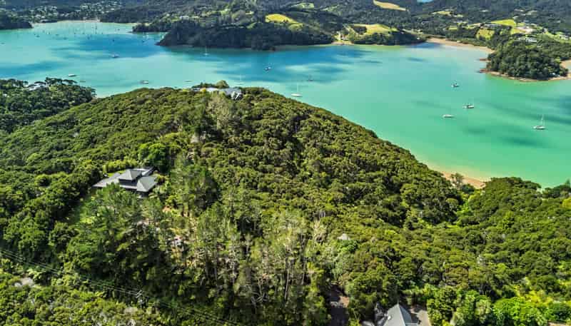  Kanuka Grove, Russell