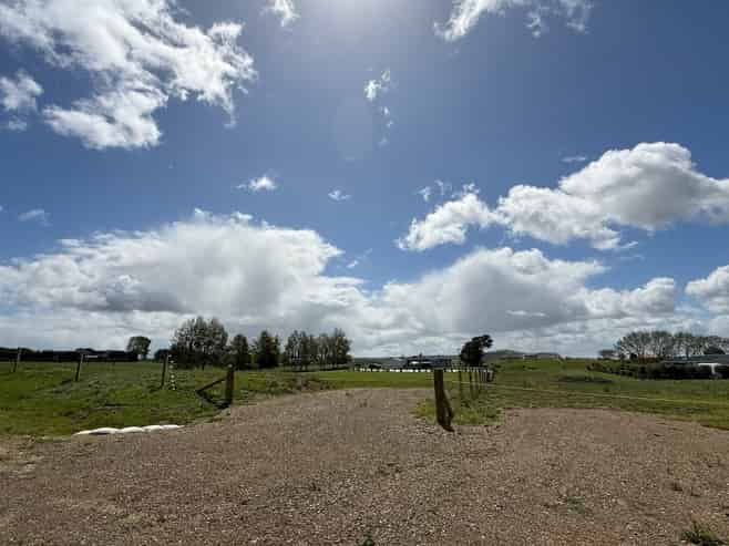 16 and 18 Tui Drive, Waipukurau
