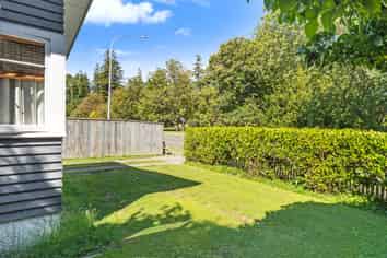 86 Anzac Parade, Whanganui East