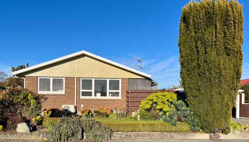 29 Churchill Ave, Ashburton