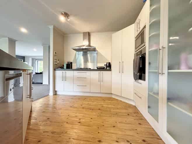 38 O'Neill Av, Northwood