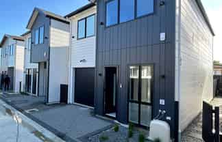 2/52 Hutchinsons Road, Bucklands Beach