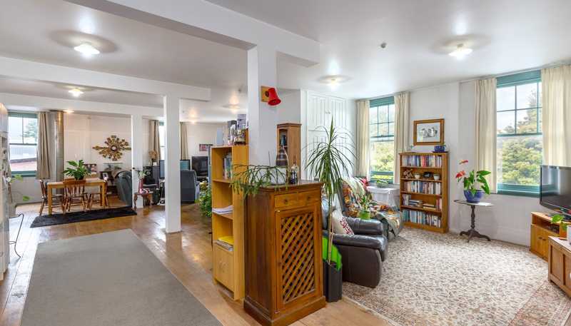 20 Memorial Square, Carterton