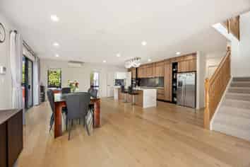 48A Fernhill Way, Albany