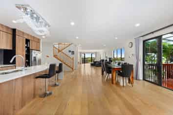 48A Fernhill Way, Albany