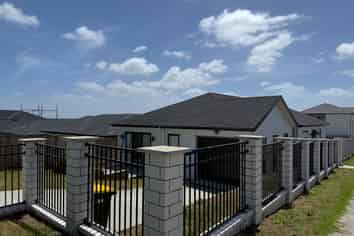 57 Drumbuoy Drive, Flat Bush