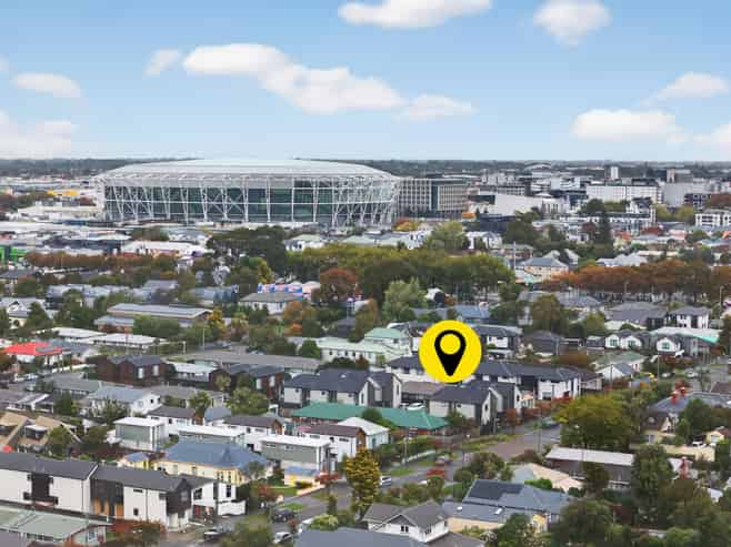 2/406 Armagh Street, Linwood