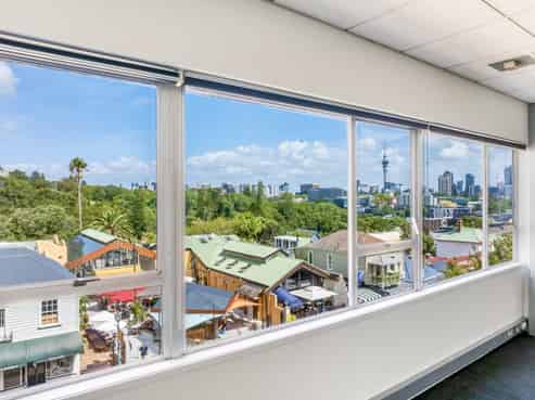 Prominent full-floor Parnell office