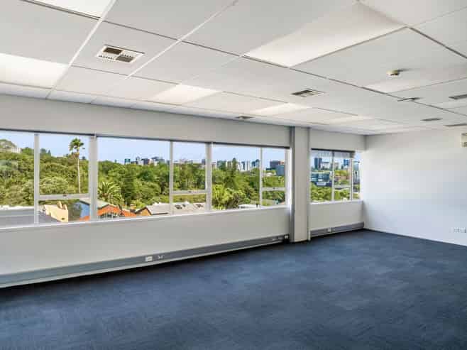 Prominent full-floor Parnell office