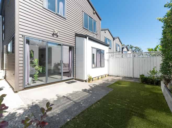 14 Whakawhiti Loop, Avondale