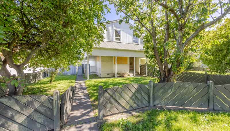 804-806 Takapu Place, Hastings