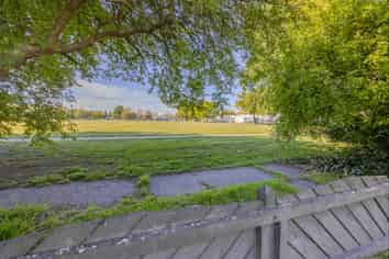 804-806 Takapu Place, Hastings