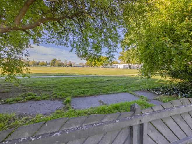 804-806 Takapu Place, Hastings