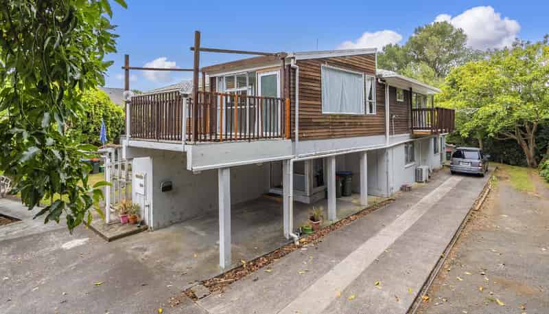 2/5A  Oran Road, Panmure