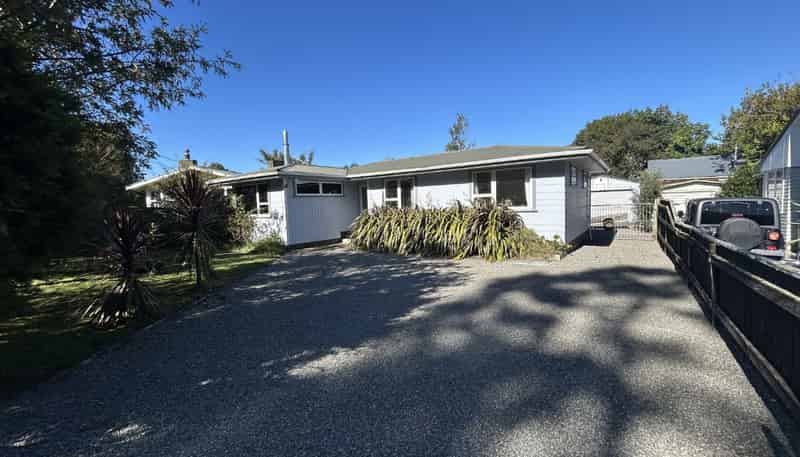 34 Watt Street, Featherston