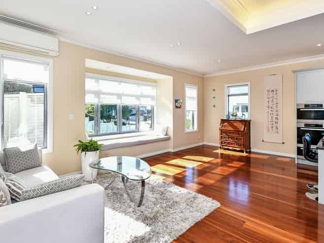 11 Swindon Close, Mellons Bay