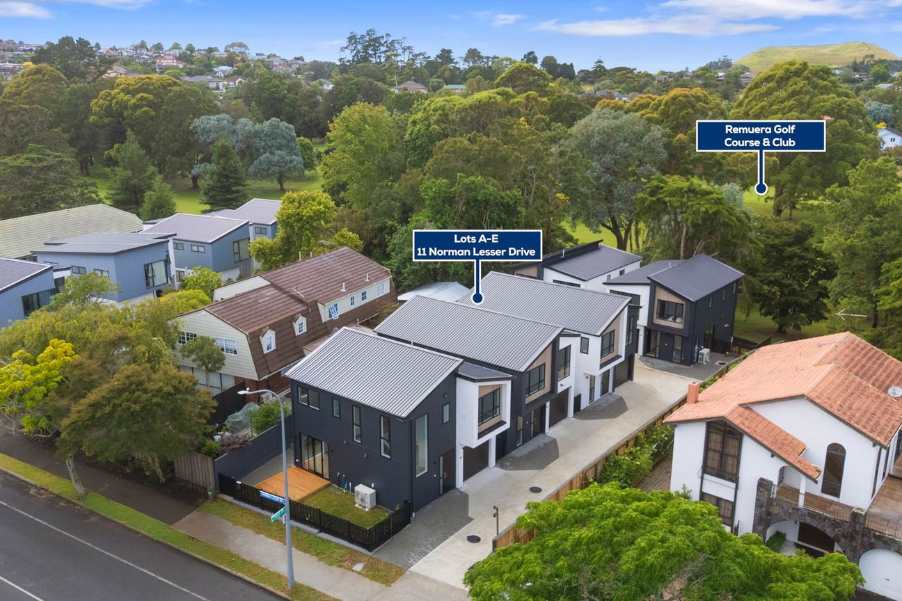 Neighbouring the Remuera Golf Course – pohled 2