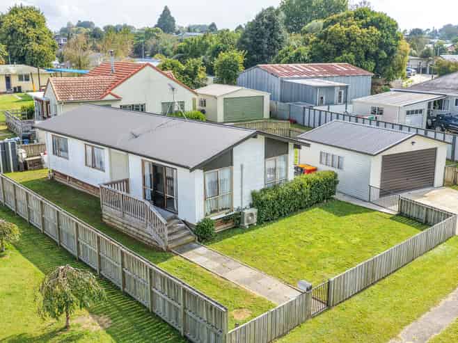 1 Myrtle Grove, Putaruru