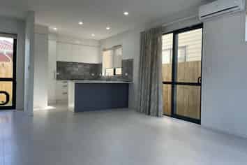 C/4 Carolyn St, Manukau