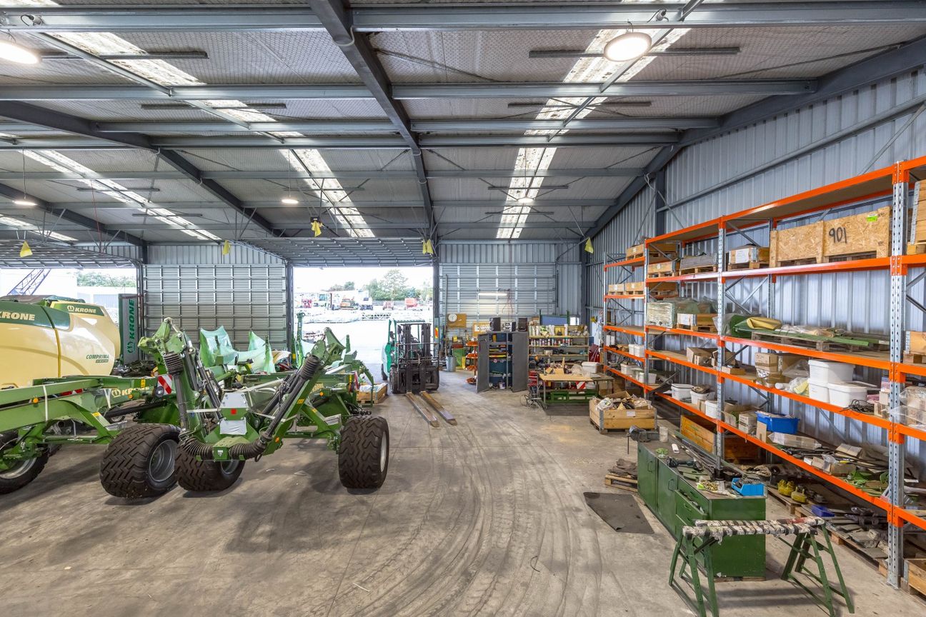 Workshop-Warehouse in Strategic Location - Вид 5