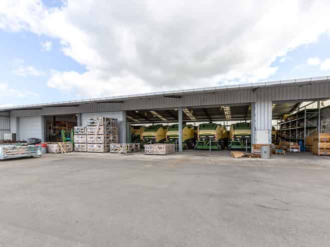 Workshop-Warehouse in Strategic Location