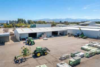 Workshop-Warehouse in Strategic Location