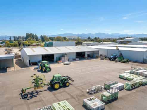 Workshop-Warehouse in Strategic Location