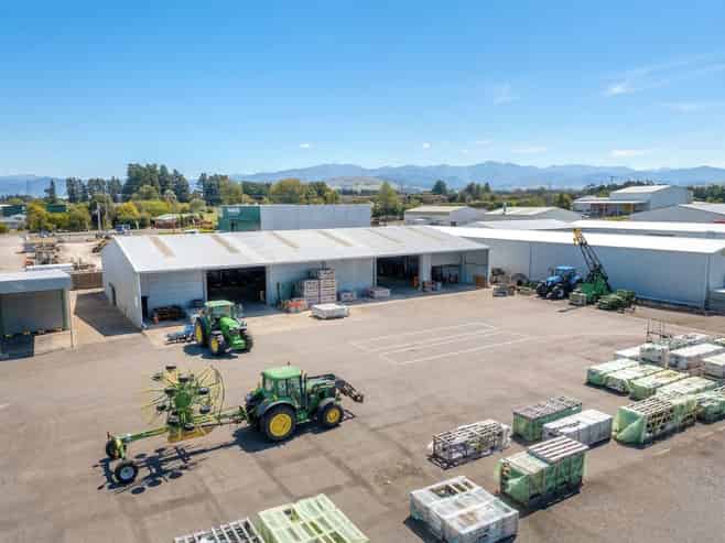 Workshop-Warehouse in Strategic Location