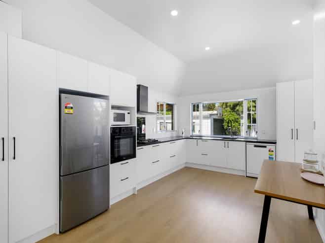 16 Epuni Street, Epuni