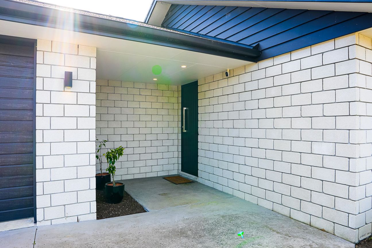 Landscaped, Gated & Ready to Enjoy - Ansicht 6