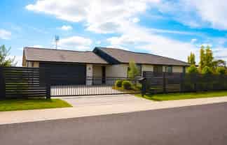 8 Rongopai Close, TE KAUWHATA
