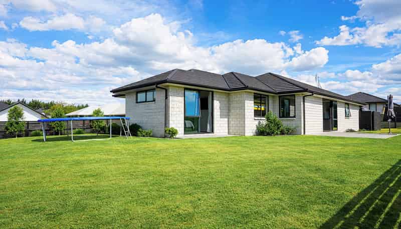 8 Rongopai Close, TE KAUWHATA