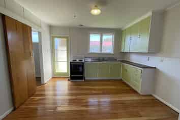 2/2 Nettie, Te Kuiti