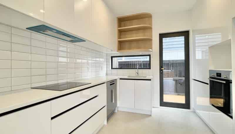 2/72  Taikata, Te Atatu Peninsula