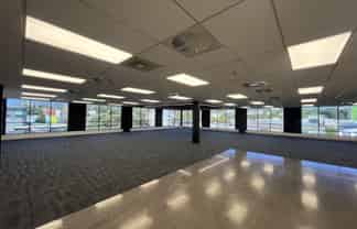 Newly Refurb in Prime Newmarket Location