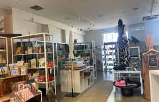 Retail with Unmissable Presence