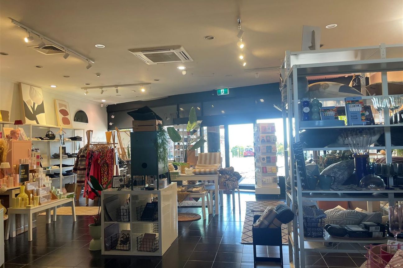 Retail with Unmissable Presence - Ansicht 2