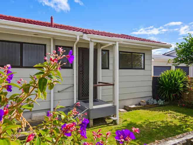 4 Sharda Grove, Paraparaumu Beach
