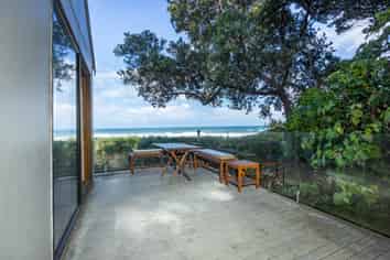 107 North Piha Road, Piha