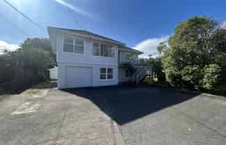 627 Te Atatu Road, Te Atatu Peninsula