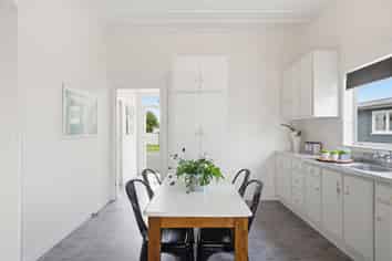 255 Lytton Road, Elgin