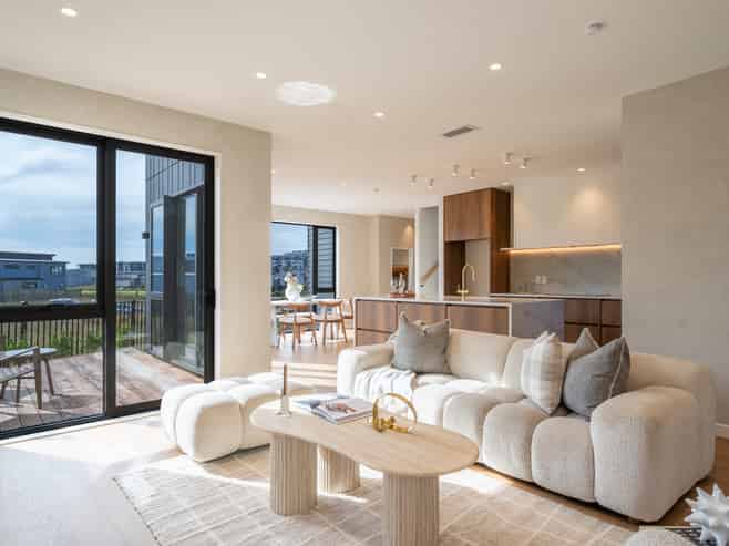 52 Streamview Way, Long Bay