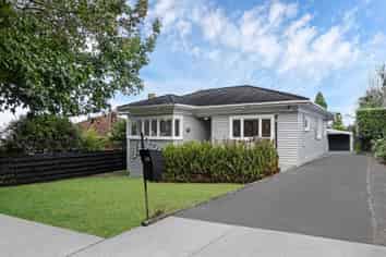 10 Mountfield Terrace, Mount Albert
