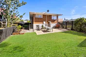 1/57 Fruitvale Road, New Lynn