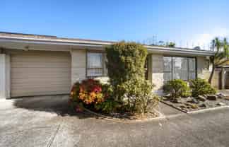 2/13 Northall Road, New Lynn