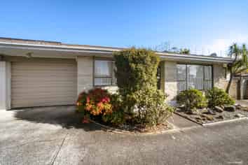 2/13 Northall Road, New Lynn