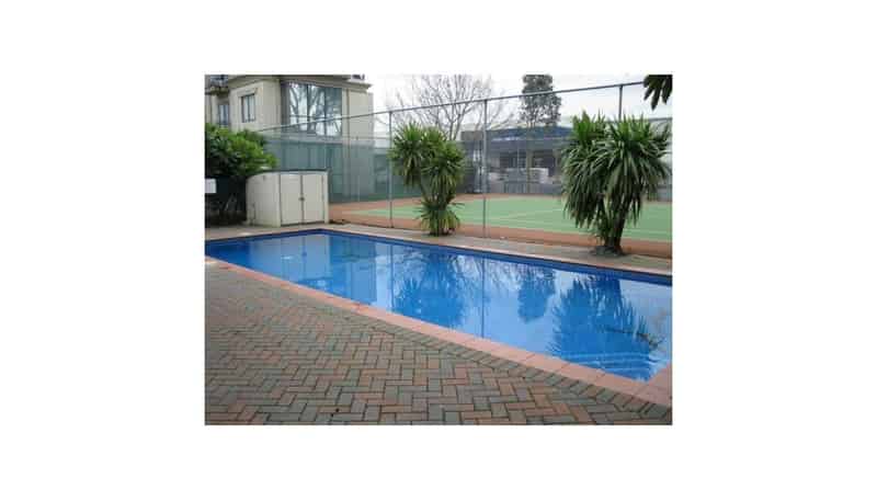 5p/10 Crown Lynn Place, New Lynn